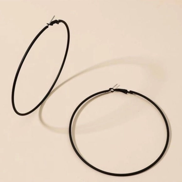 Modern Chic Oversized Hoop - Picture 2 of 2